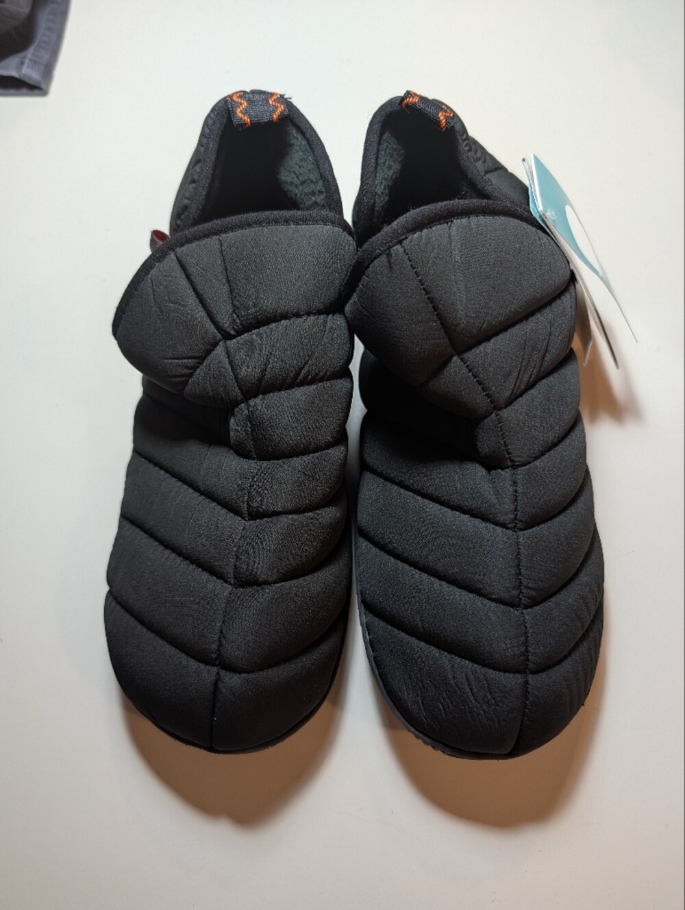Rockdove Woman's Size 10 Alpinz Black Quilted Slip-On Puffer Booties NWT